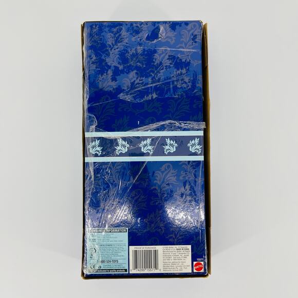 Winter Velvet Avon Exclusive Special Edition Mattel Barbie Doll - NRFB/NIB - Picture 14 of 15